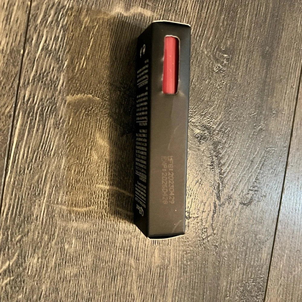 QiBest Soft‎ Matte Lip Cream Color #27 NEW